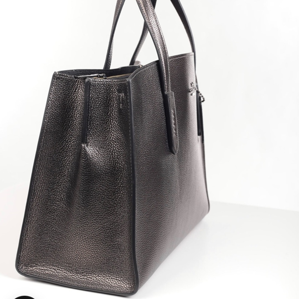 Authentic Coach Shoulder Bag - Picture 4 of 10